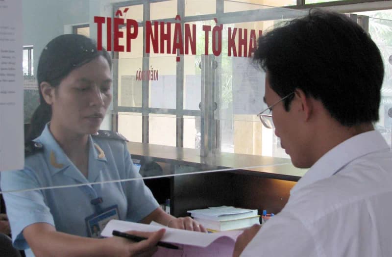 hai-quan-tiep-nhan-to-khai